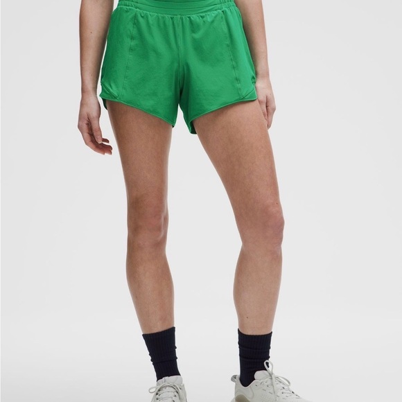 lululemon athletica Pants - Lululemon Hottie Hot Shorts Size 2 Green NWT